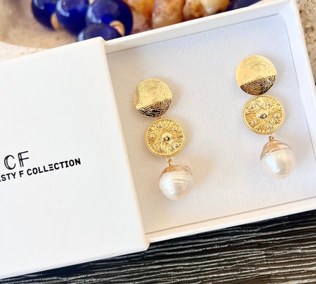Golden Pearl Drops - thechristyfcollection