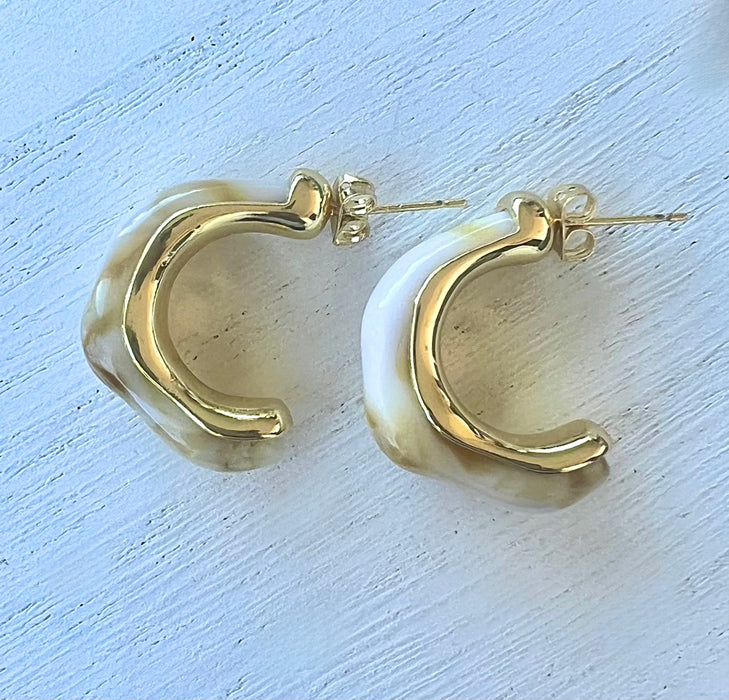 Wavy Vibe Hoops