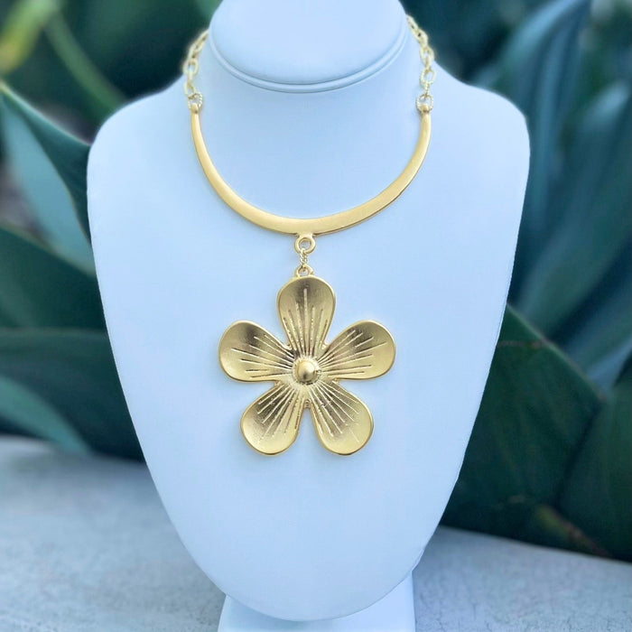 Power to the Flower Choker - thechristyfcollection