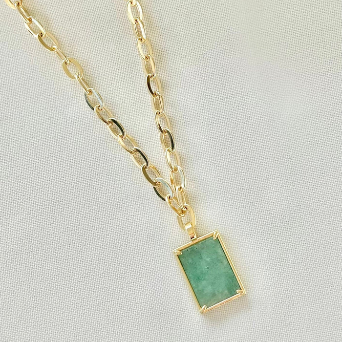 Emerald Stone Pendant - thechristyfcollection