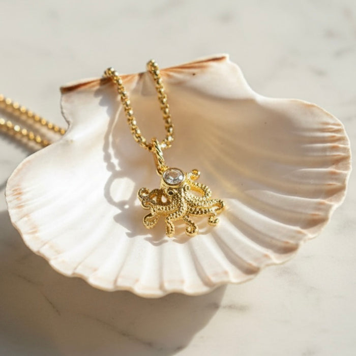 Pass That Puss Pendant