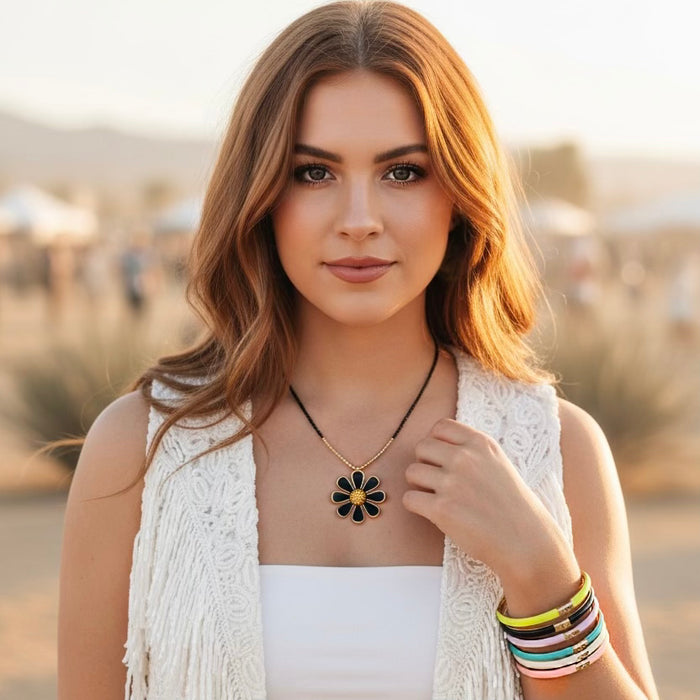 Black Daisy Duke Necklace