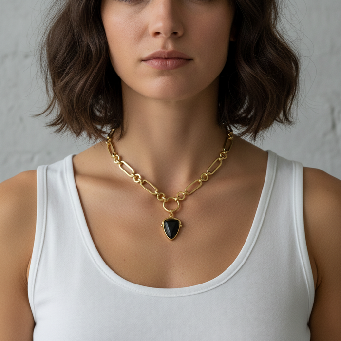 Black Shield Choker