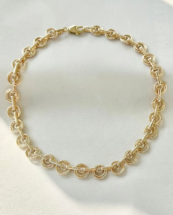 Retro Spiral Choker