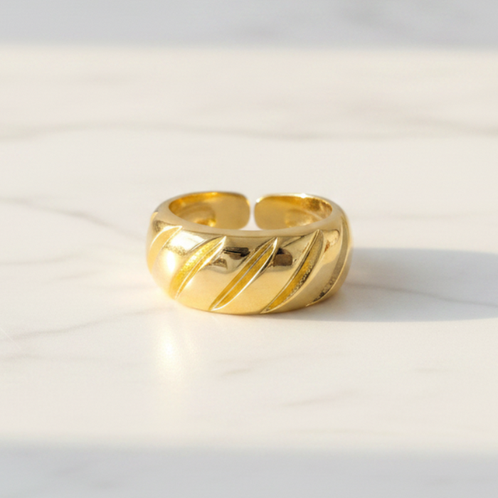 Croissant Ring