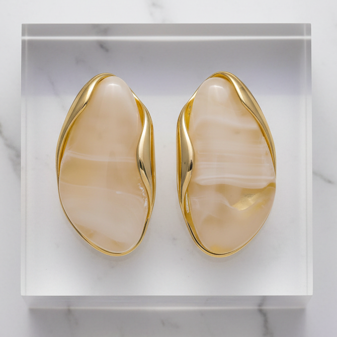 Sculptured Creamy Studs
