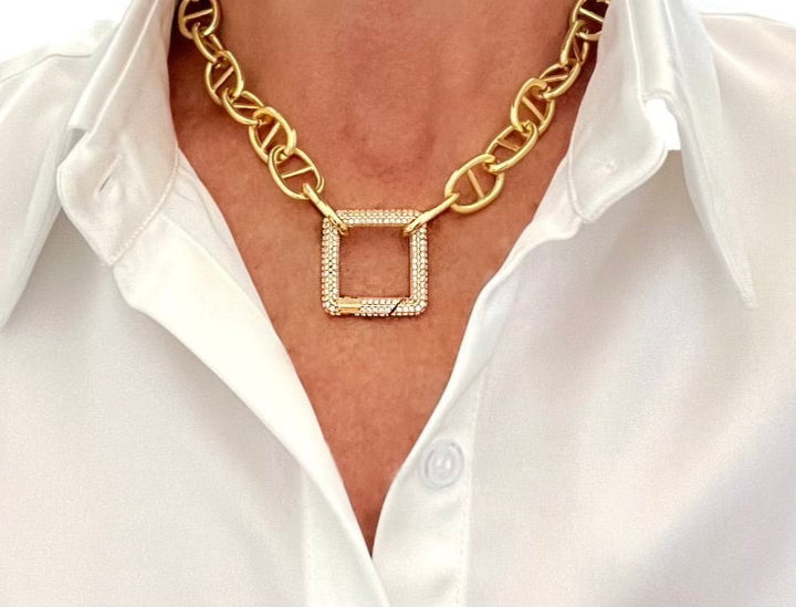 Bold and Golden Chain