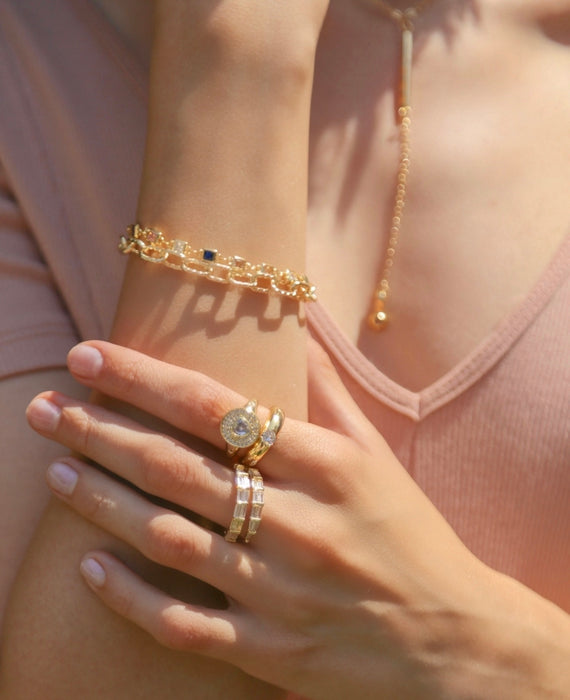 Golden Clasp Bracelet